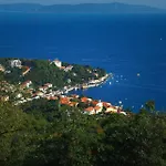 Teodora, An Ideal Hideaway For Families And Friends 別荘 *