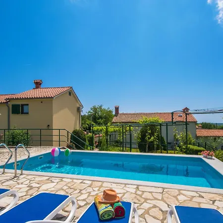 Hébergement de vacances Teodora, An Ideal Hideaway For Families And Friends