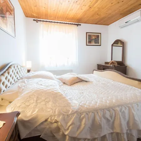 Teodora, An Ideal Hideaway For Families And Friends